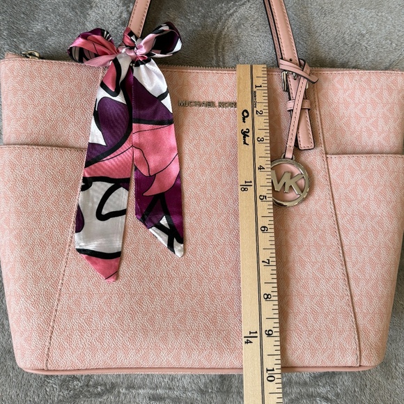 💖Michael Kors Pink Signature Tote Bag💖 - Picture 6 of 8